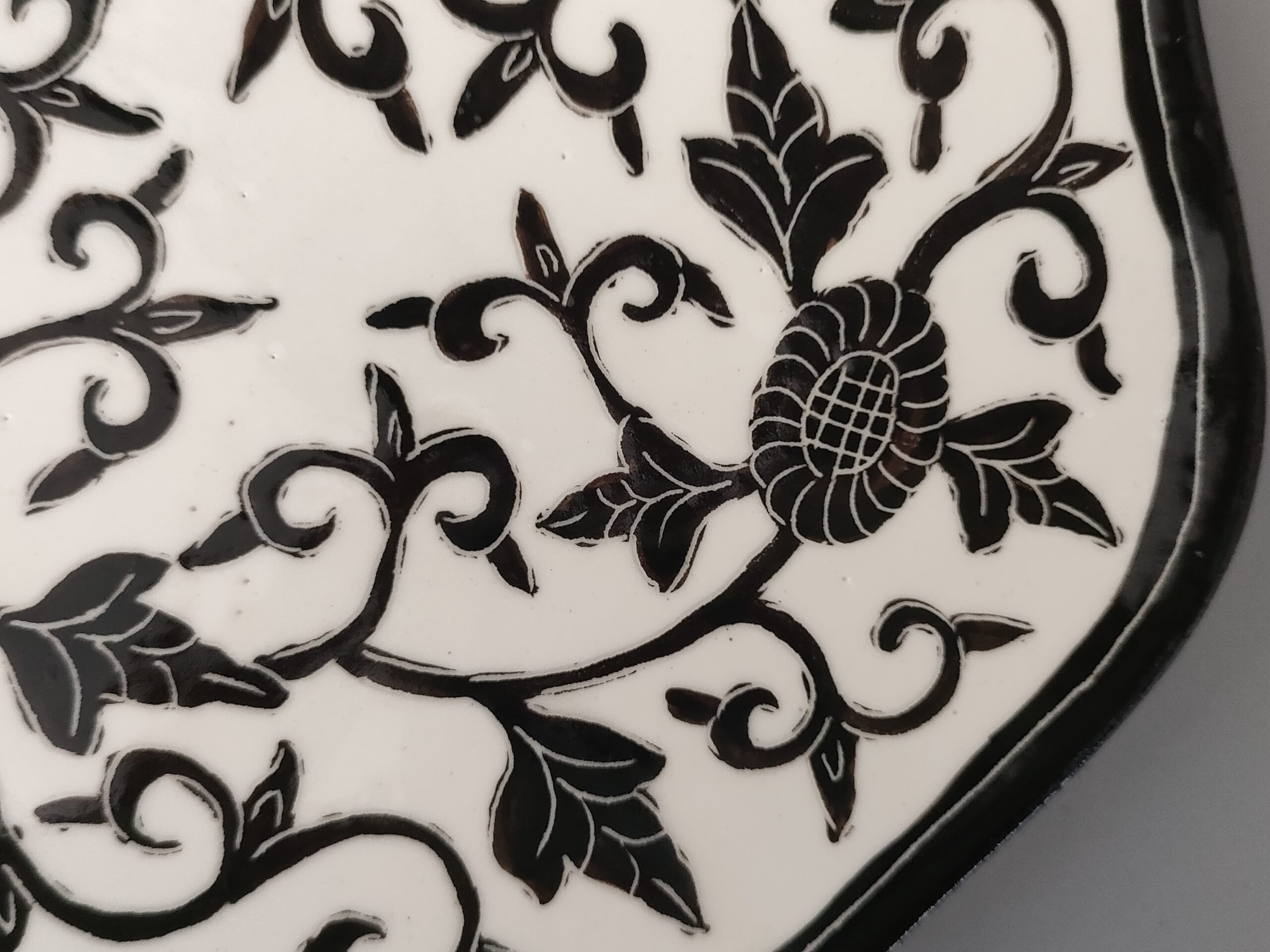 菊文 6寸高台皿 | CRAFTAL