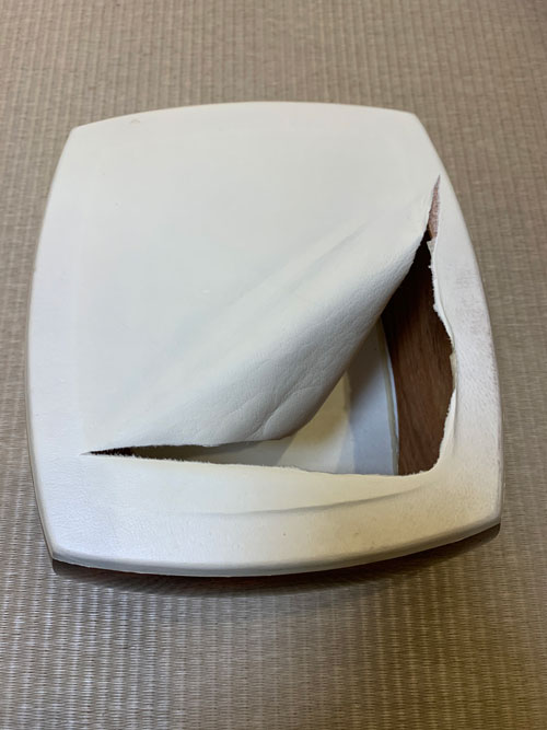 三味線コラム-No.234 演奏直前皮が破れてしまったどうしましょう