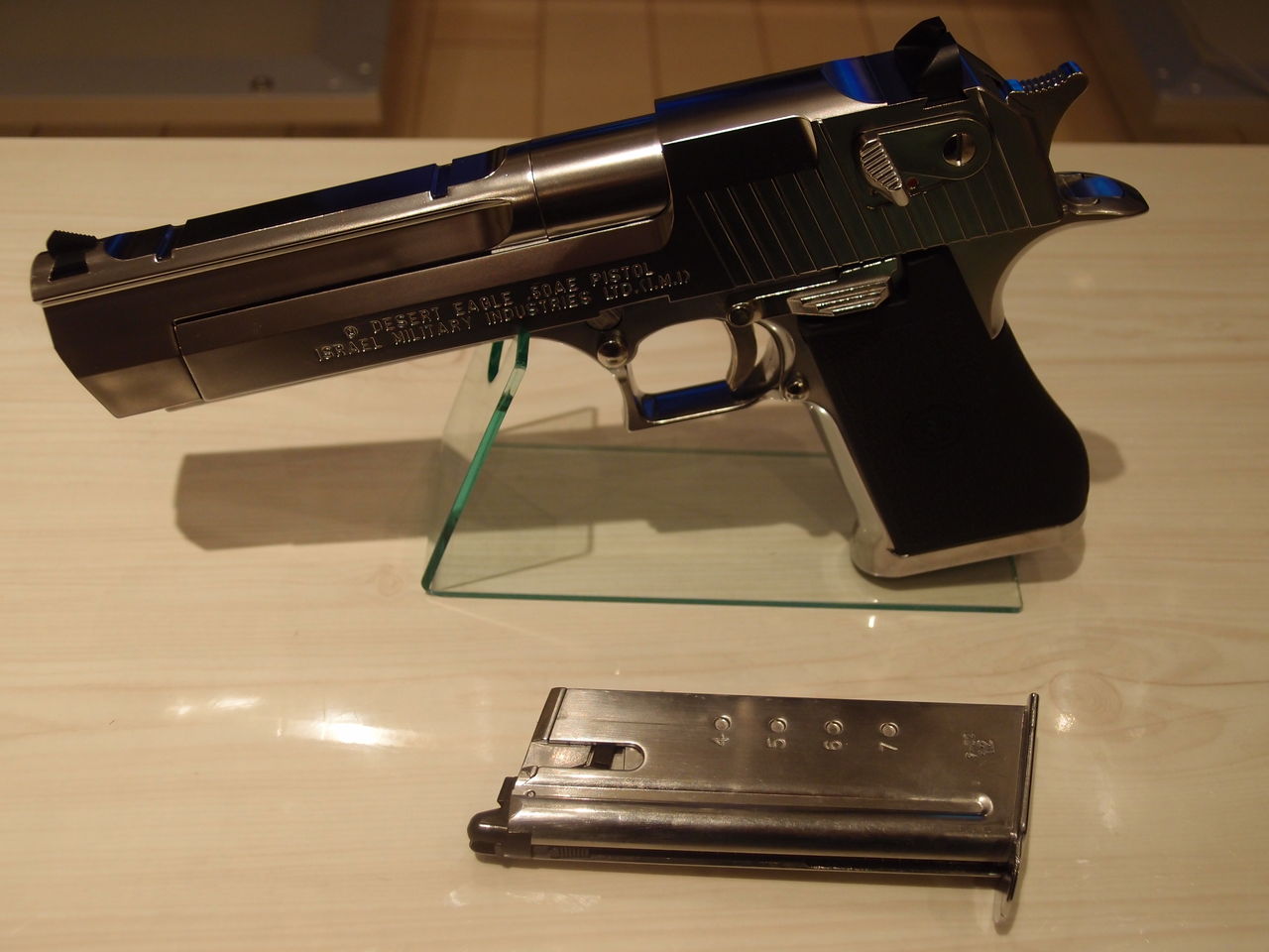 レビュー】東京マルイ デザートイーグル.50AE クロームステンレス | お