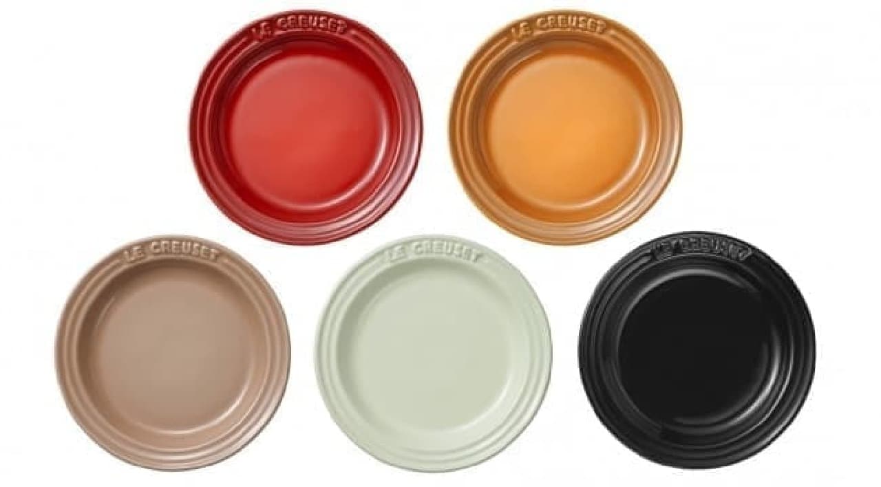 和食が似合う「ル・クルーゼ」--日本伝統の色彩や形を採用した限定