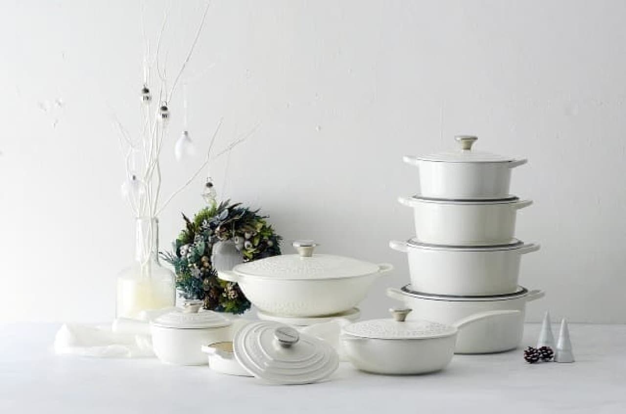 雪のような「ル・クルーゼ」でホワイトクリスマス♪“オールホワイト”の