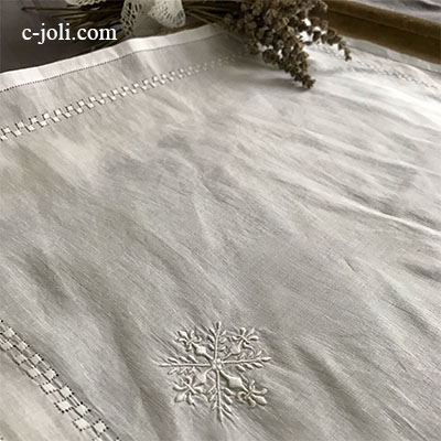 パリ発送】E1011 フランスアンティーク刺繍ハンカチ/リネンクロス 上質