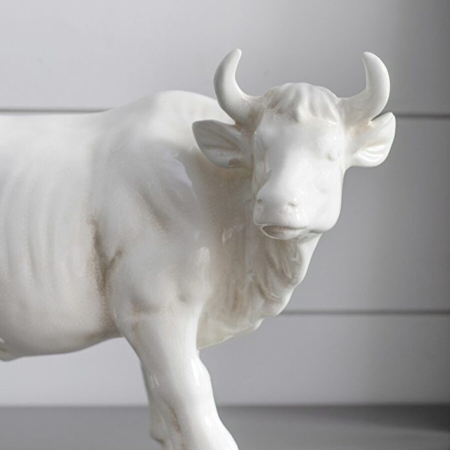 風水インテリア 陶器製 ホワイトブル 動物の置物｜Y-KAGU(輸入家具屋