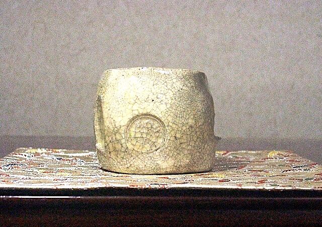 楽焼 楽吉左衛門（十代旦入）作 白楽 蓋置 無傷 箱合 保証。 | STORES