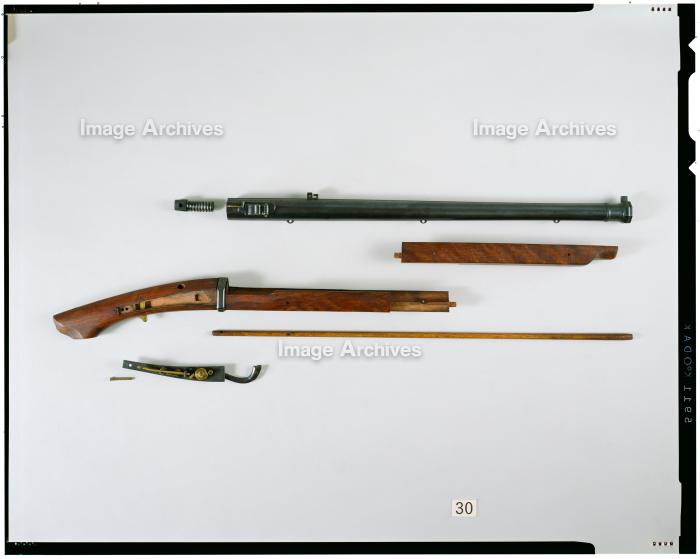 作品詳細 | 火縄銃 十匁筒 銘 完栗刃張 明暦三年酉正月吉日 国友甚兵衛