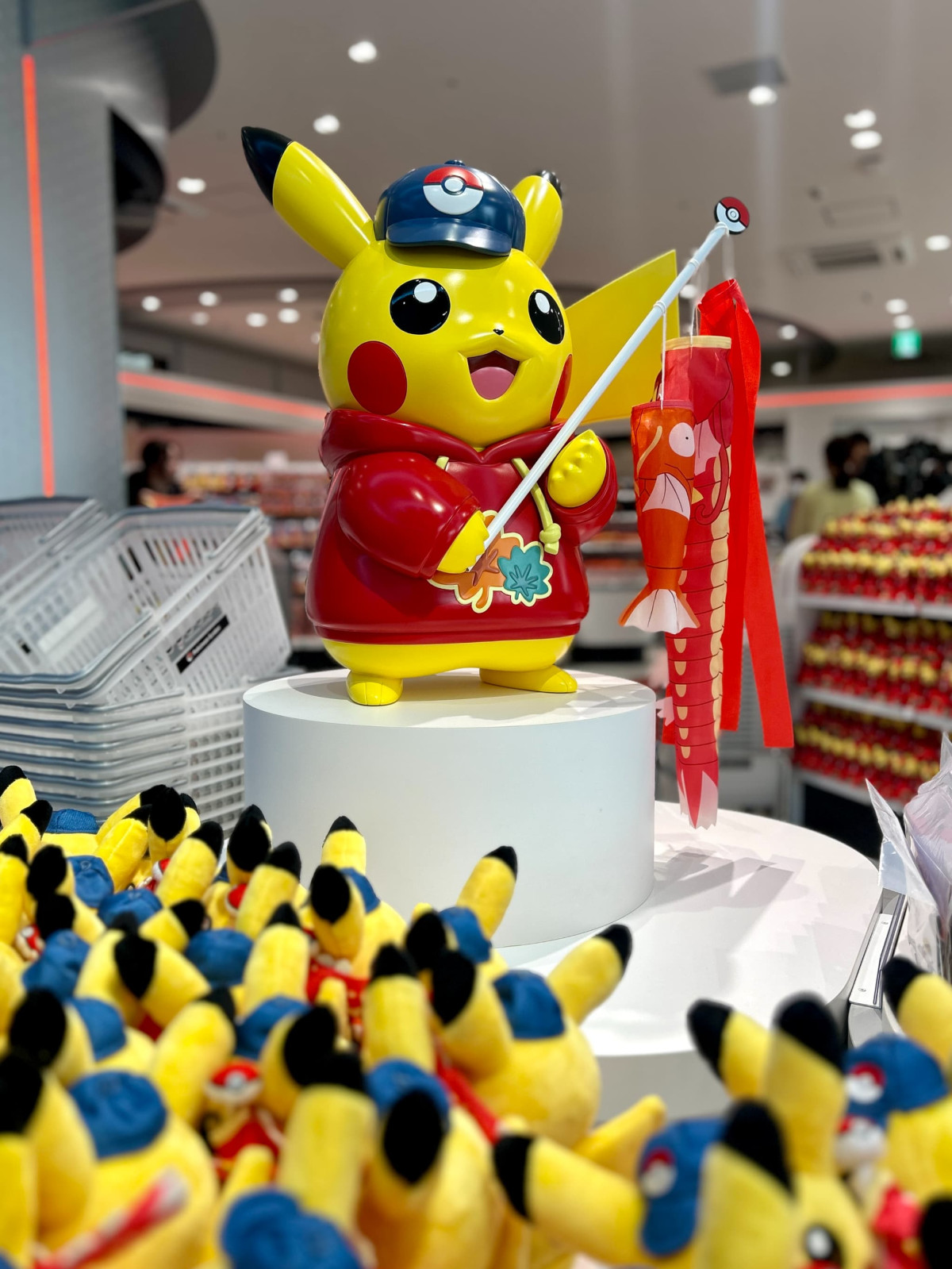 ポケモンセンターヒロシマ」が広島駅に移転 構内2カ所にベンチも