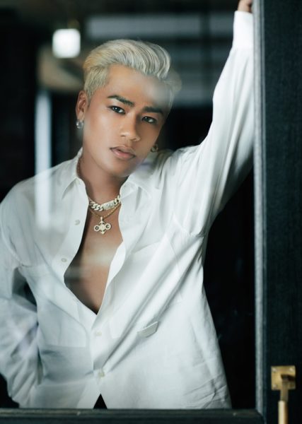 ELLY「僕とオミは最強の相性」三代目のライブ裏でハイタッチ｜Infoseek