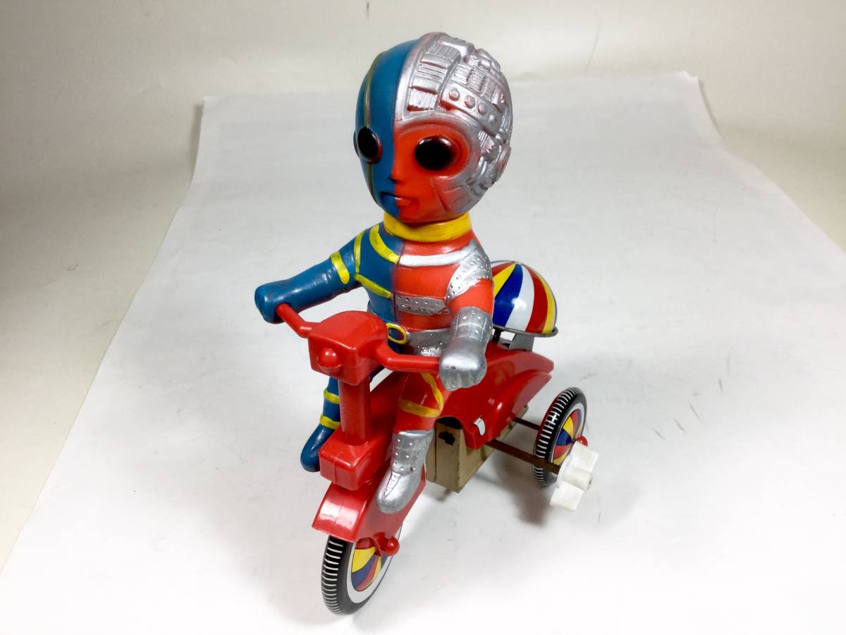 キカイダー三輪車‼️ソフビ❗️三輪車当時物おみやげ‼️ソフビ