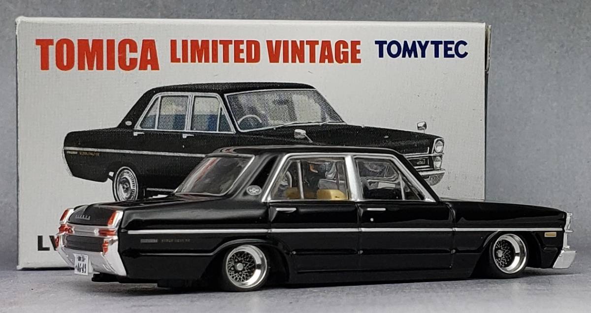 1/24 アシェット 国産名車 NISSAN グロリア 改造車 カスタム 旧車 1/24