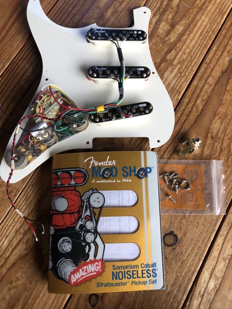 廃盤フェンダーFender SCN サマリウム コバルト ノイズレス Samarium