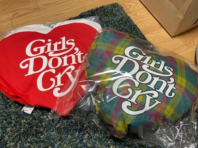 新品】【verdy's gift shop】Girls Don't Cry 伊勢丹 pillow ピロー
