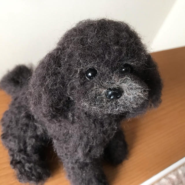 羊毛フェルト トイプードル【黒】の通販 by ついてる's shop｜ラクマ