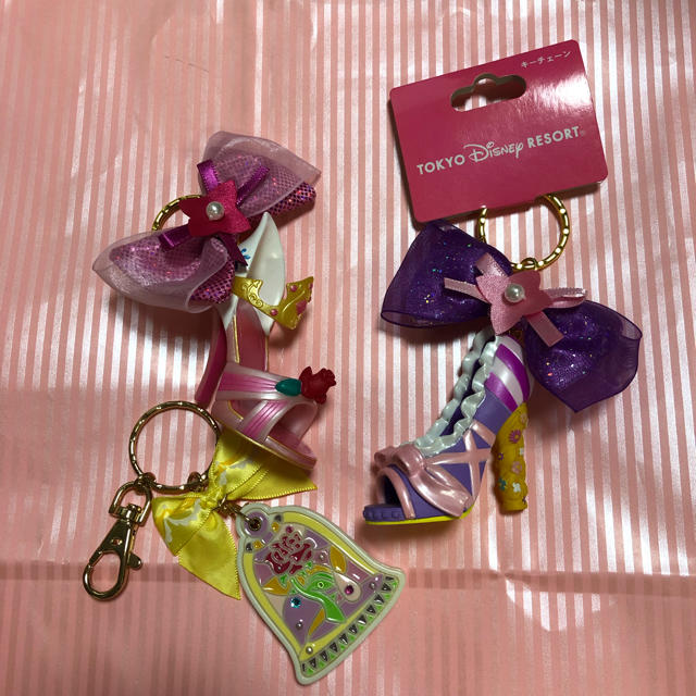Disney - ディズニープリンセス シューズキーチェーン キーホルダーの