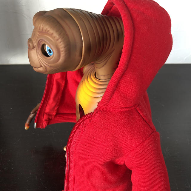 インタラクティブE.T. 英語版トーキングフィギュア 喋る 人形の通販 by