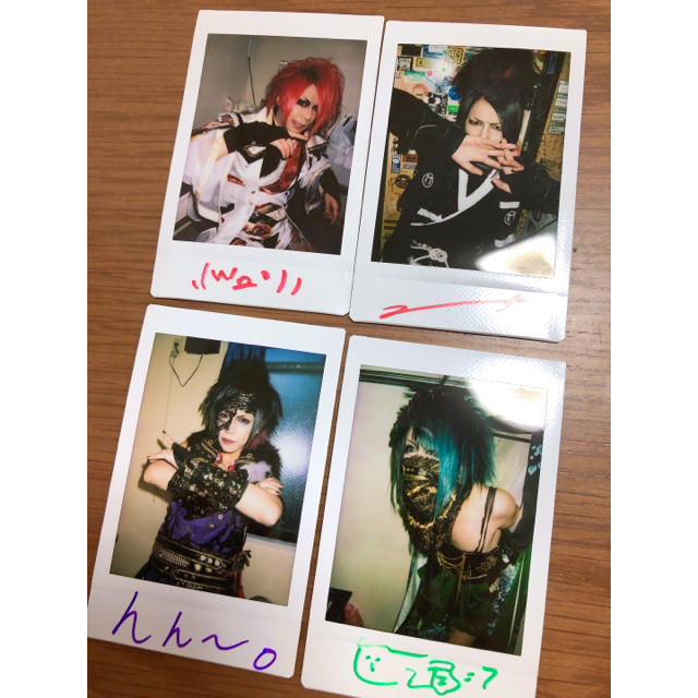 ☆己龍 チェキ サイン コメント入り☆の通販 by 復活しました！｜ラクマ