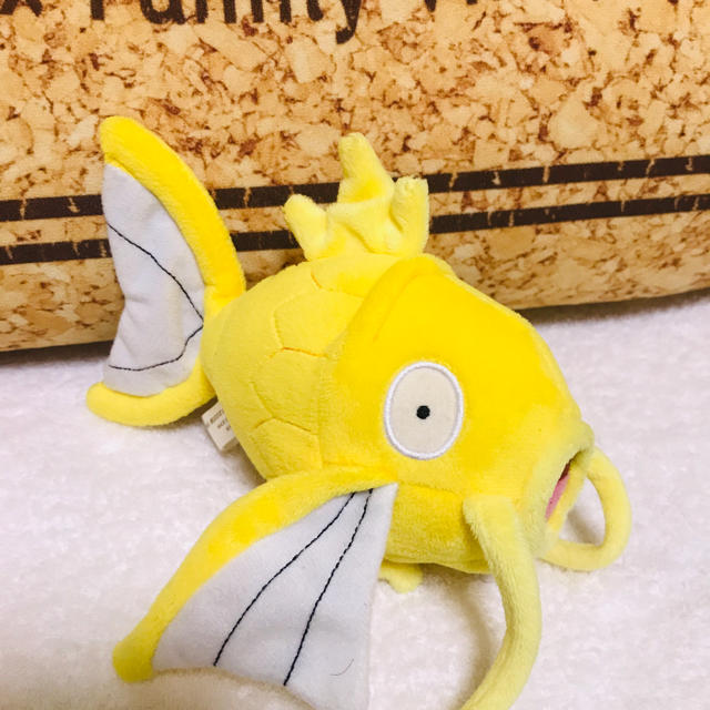 ポケモン 金のコイキング ぬいぐるみ ポケモンセンター商品の通販 by