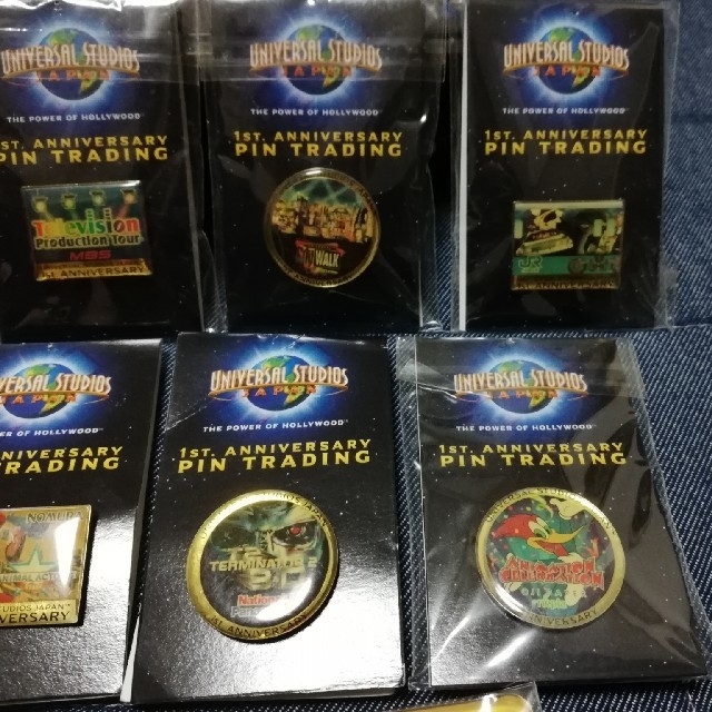 USJ - USJ/ユニバ 1周年 ピンバッジ/ステッカー/1ST.ANNIVERSARYの通販