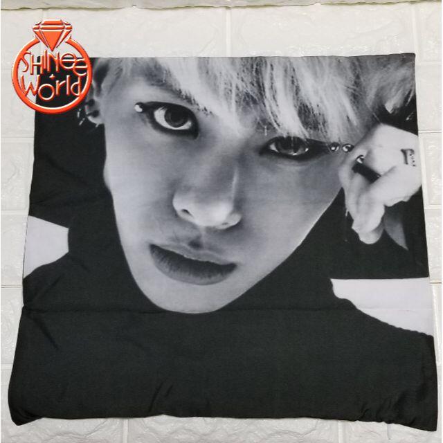 SHINee】✿ジョンヒョン ✿クッションカバー（モノクロ2）の通販 by Dr