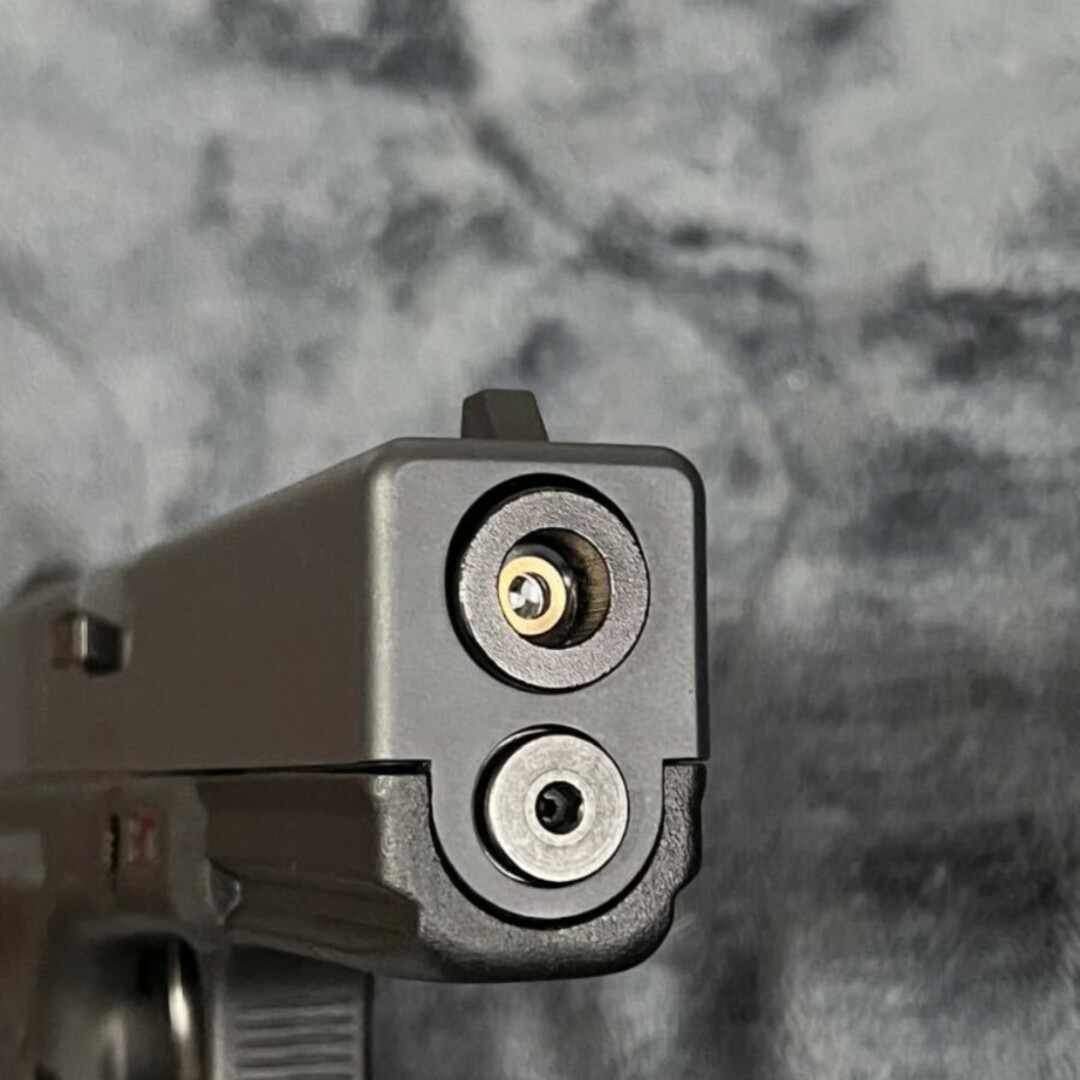 グロック17 Gen4 排莢式 モデルガンの通販 by みちたか09's shop｜ラクマ