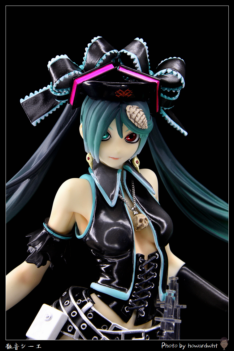 開箱】Hdge - 骸音鈣(シーエ) 囚人與紙飛機Ver.