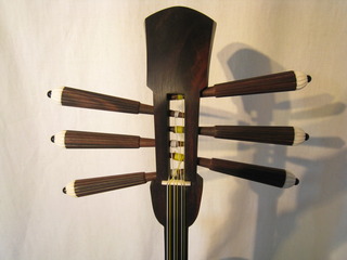 吉川三線店:【エレキ六線 カマゴン】