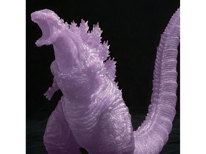 紫色にこだわった「シン・ゴジラ」、蓄光ソフビキットが10,800円で発売