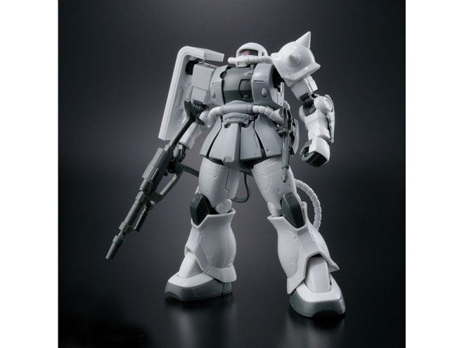 チタニウムフィニッシュのガンプラ「PG 1/60 RX-78-2 ガンダム」など