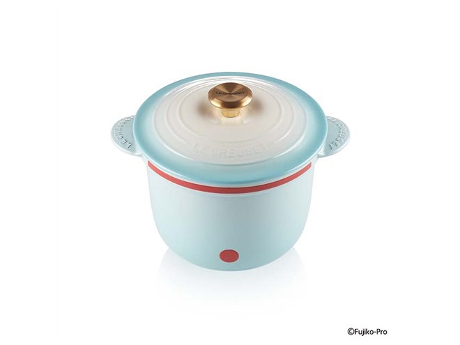 ル・クルーゼ、50周年を迎えたドラえもんとのコラボレーション製品