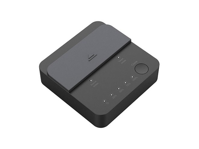 玄人志向、クローン機能に対応したM.2 NVMe SSDスタンド - 価格.com