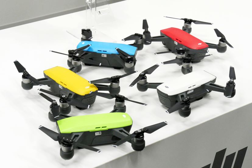 ドローンデビューに最適な「DJI SPARK」が登場！ 手のひらサイズで