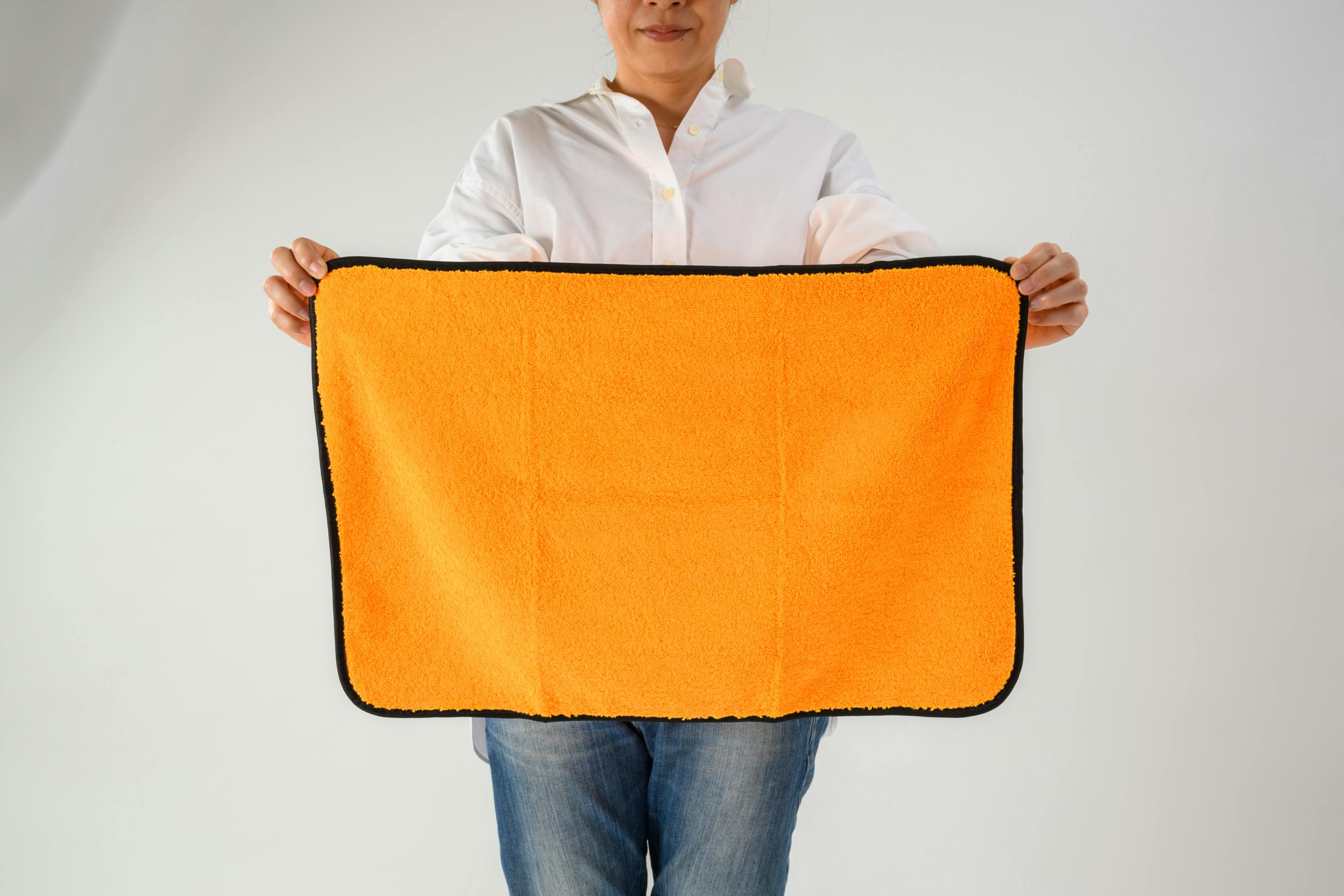 洗車で使える吸水力バツグンの ボディーにも優しいもこもこマイクロ