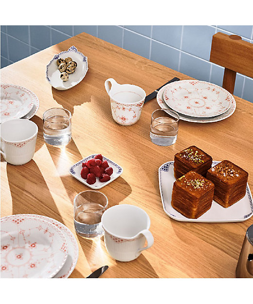 コーラルフルーテッド ハーフレース プレート19cm | ROYAL