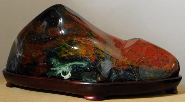 緋山酔恭「山水石美術館」 津軽錦石 (玉鹿石・花子石・小泊の黄石