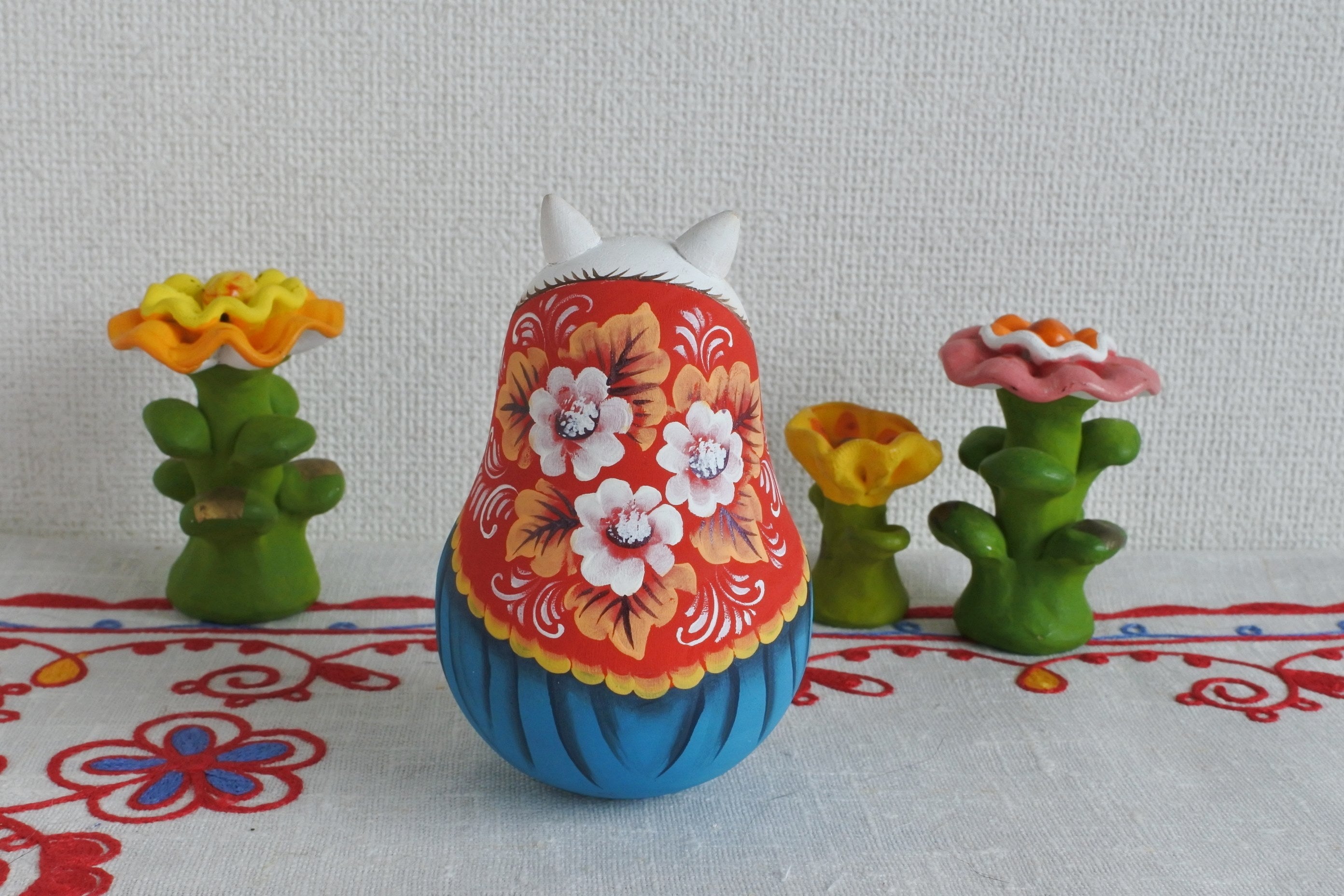 起き上がりこぼし 白猫 マリア・リューチコワ ロシア雑貨いりえの