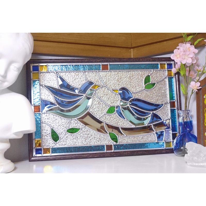 ステンドグラス 壁掛け 幸せの青い鳥 フレーム：ブラウン (SH-PR01) 幅
