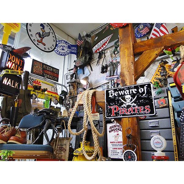 アメリカン レトロ 海賊たちに気をつけろ！ ミニブリキ看板 アメリカ