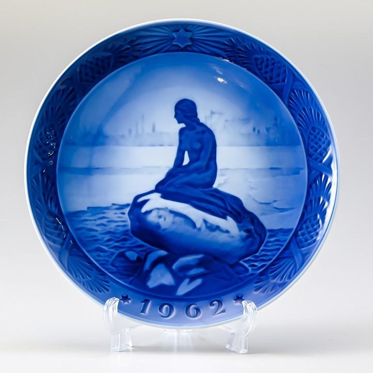 ROYAL COPENHAGEN（ロイヤルコペンハーゲン） イヤープレート 皿立て