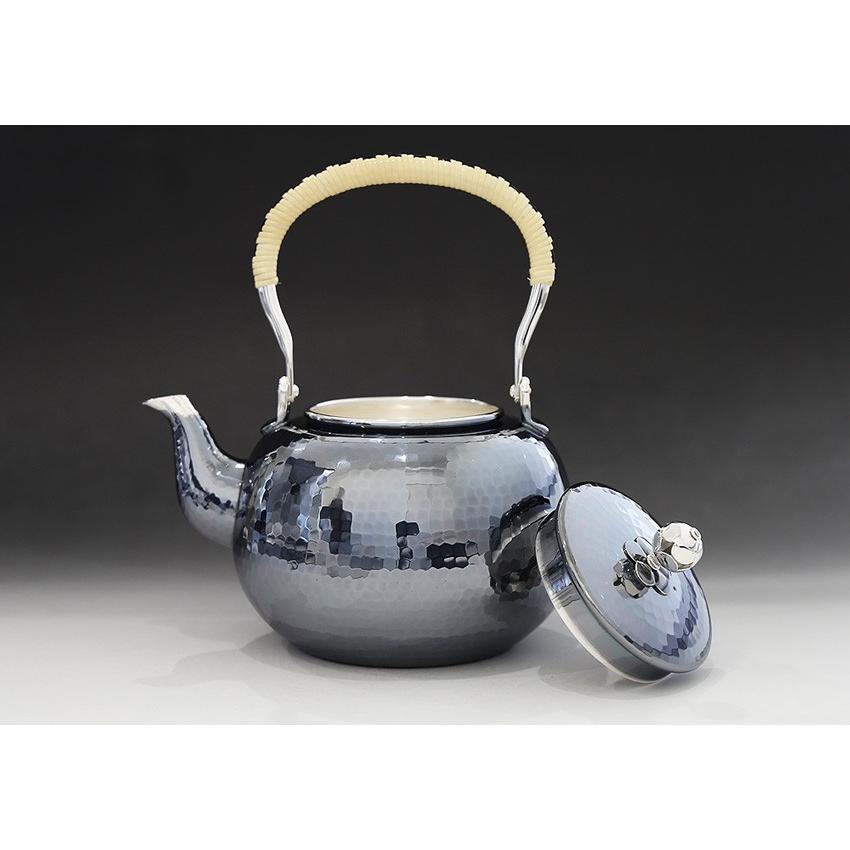 日本製 一守堂 日本製・証明書付き 純銀・湯沸し 1100cc 鎚起模様 茶器