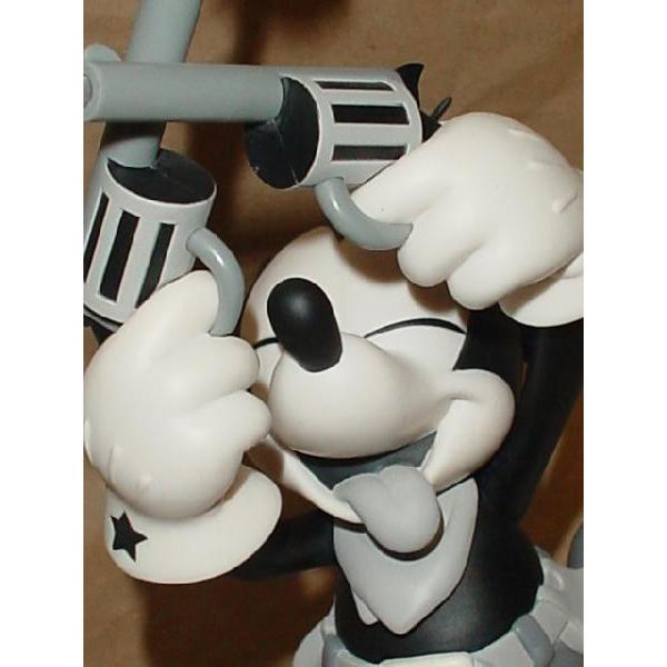 Roen×メディコムトイ×ディズニー」 ミッキー マウス“TWO-GUN MICKEY