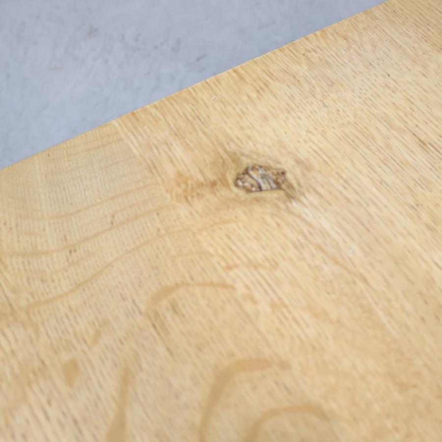 飛騨産業 キツツキ HIDA 森のことば オーク無垢材 節入り 正方形