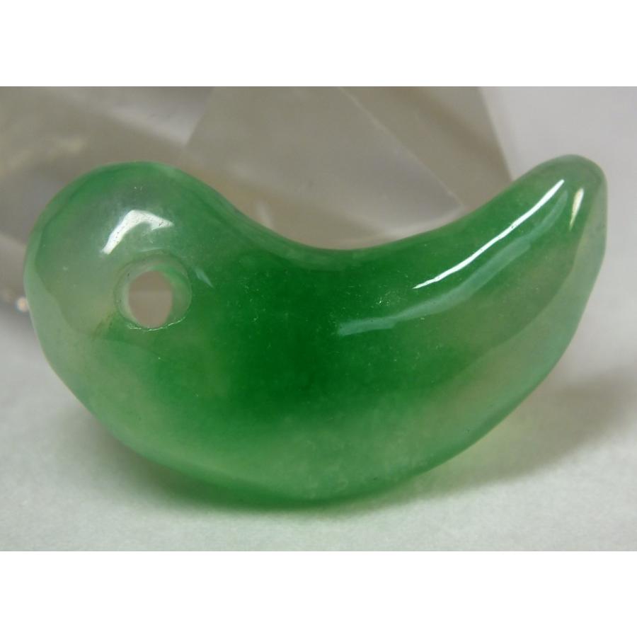 鑑別書付】ミャンマー氷種翡翠（アイスジェダイト）勾玉33mm（f40