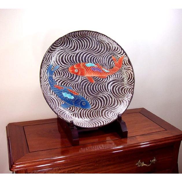 染錦プラチナ彩流水鯉絵飾り大皿｜有田焼 陶芸作家 藤井錦彩作