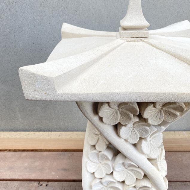 燈篭 ストーンオブジェ プルメリア パラス石 H55cm 灯籠 庭 おしゃれ