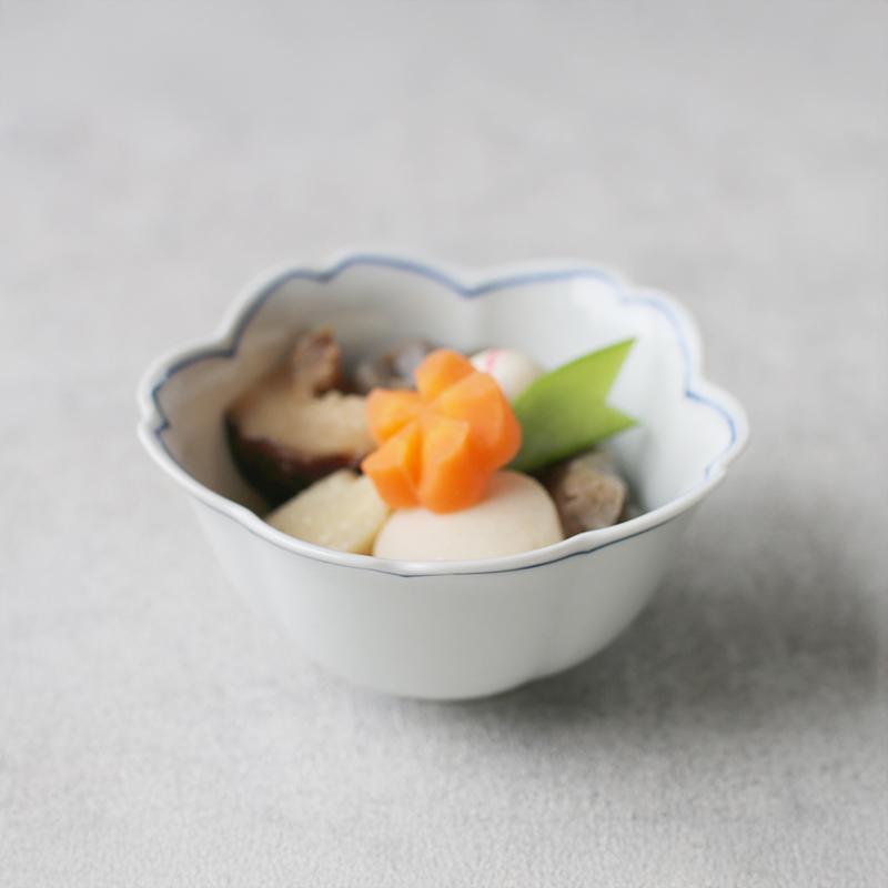 白磁一本線 桜型小付 ミニ小鉢 豆鉢 9.5cm 波佐見焼 // 和食器 食器 鉢