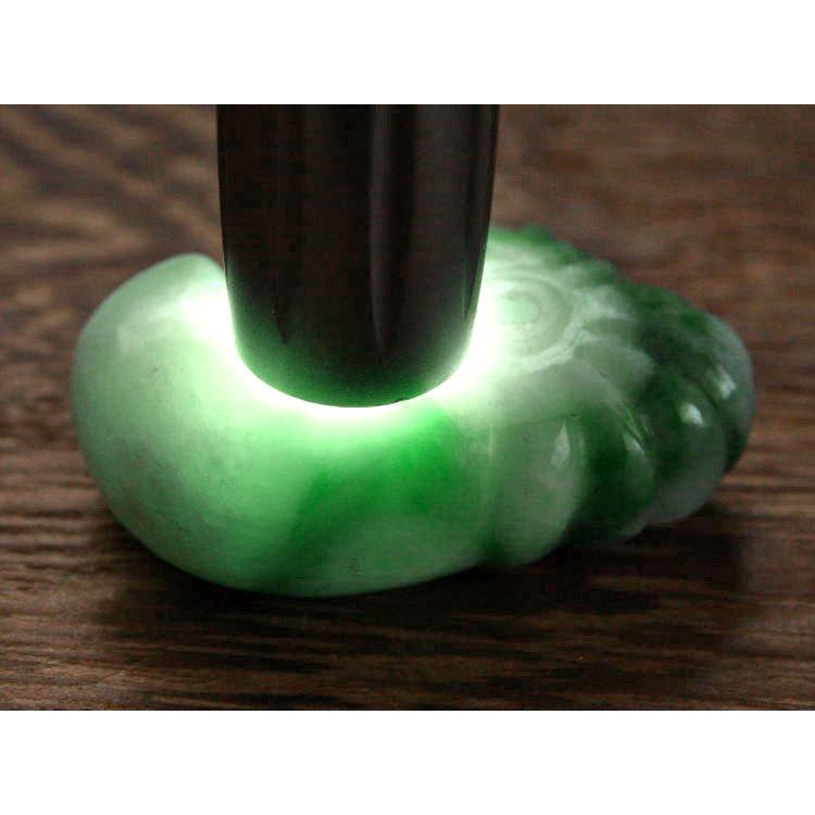 糸魚川翡翠異形勾玉 M07229 翠雅 作 43mm*25mm*14mm 糸魚川産 ヒスイ製