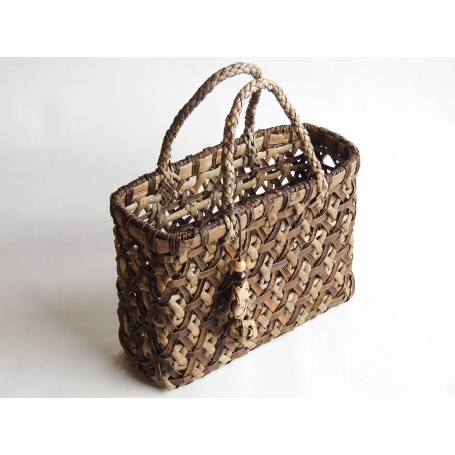 純国産 胡桃かごバッグ 麻の葉編み チャーム付き : おまめ - 通販