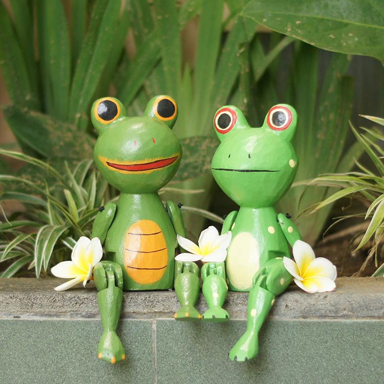 ぶらぶらウッドオブジェ アジアン カエル かえる 蛙 人形 木彫り 置物