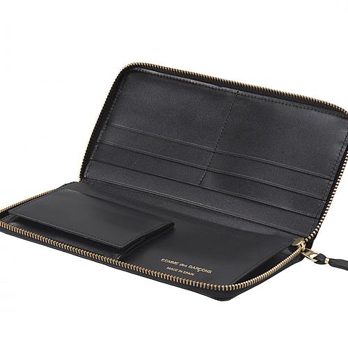 COMME des GARCONS（コムデギャルソン） 財布 長財布 エンボスロゴ