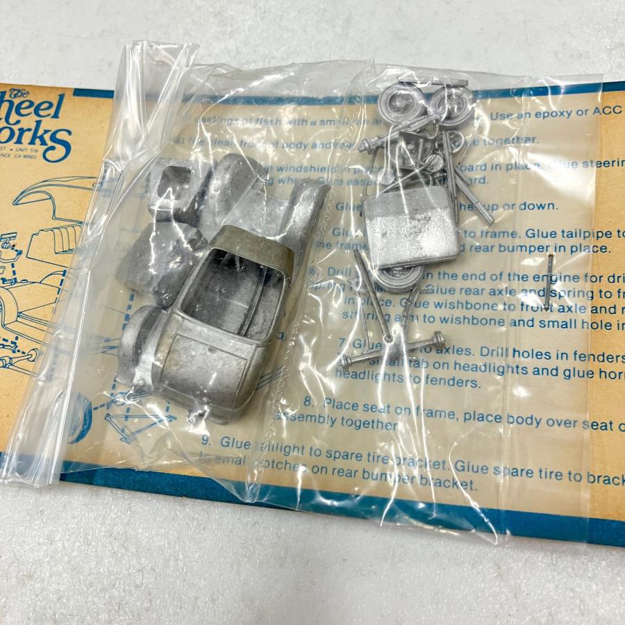 現品 新品 The Wheel Works 1/87 1932 FORD ROADSTER プラモデル