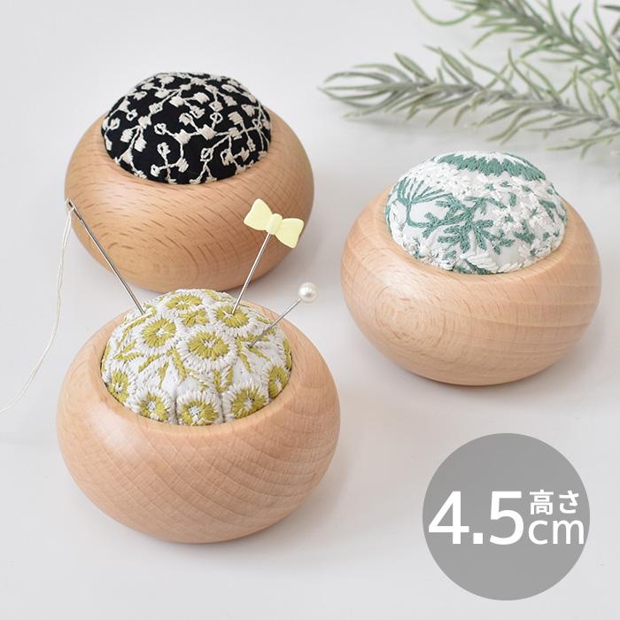 倉敷意匠 点と線 刺繍 丸型 ピンクッション □ 天然 木 針山 まち針